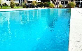 Descanso Lujo Hospital Austral 100m2 - Patio - 4pax
